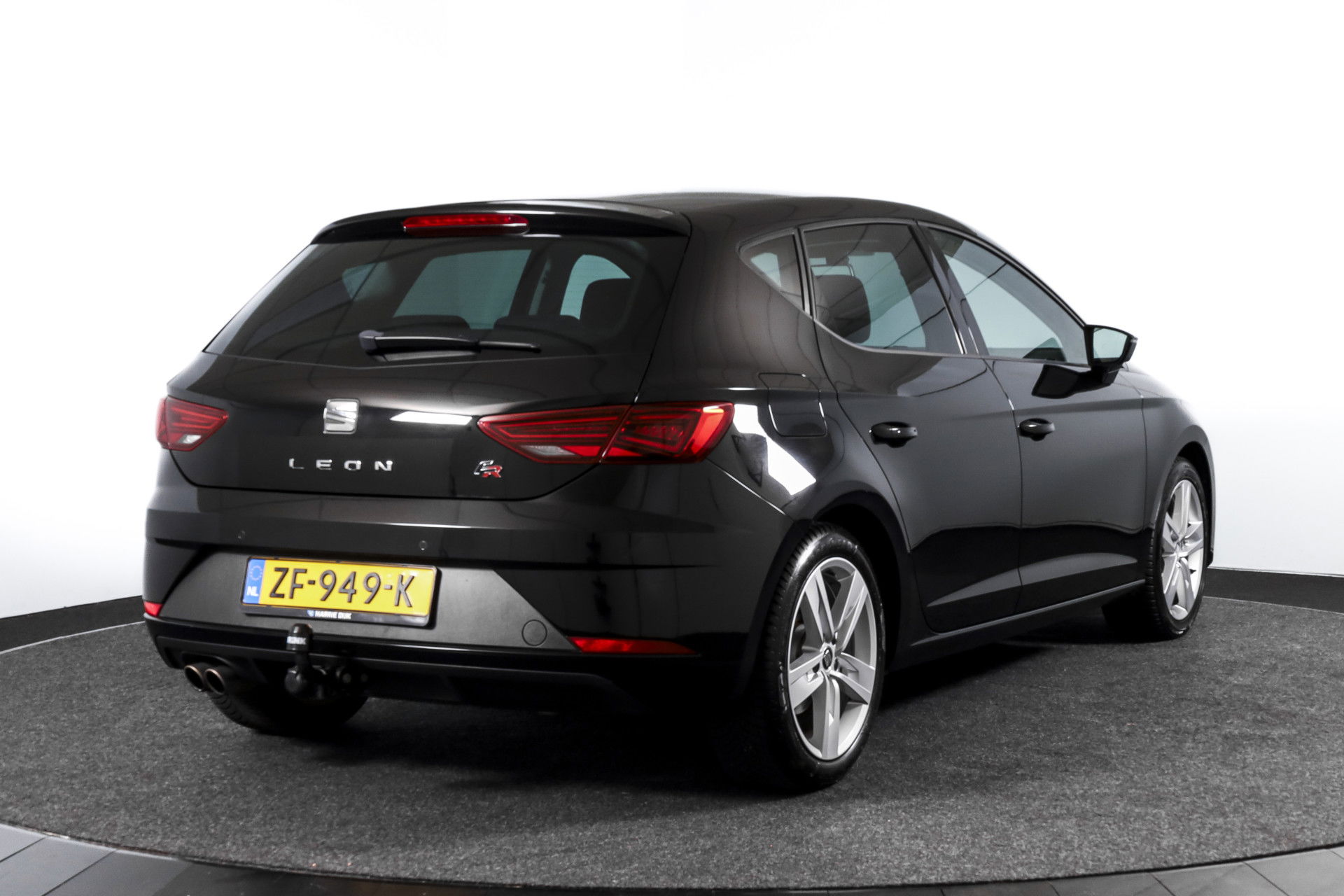 SEAT - Leon