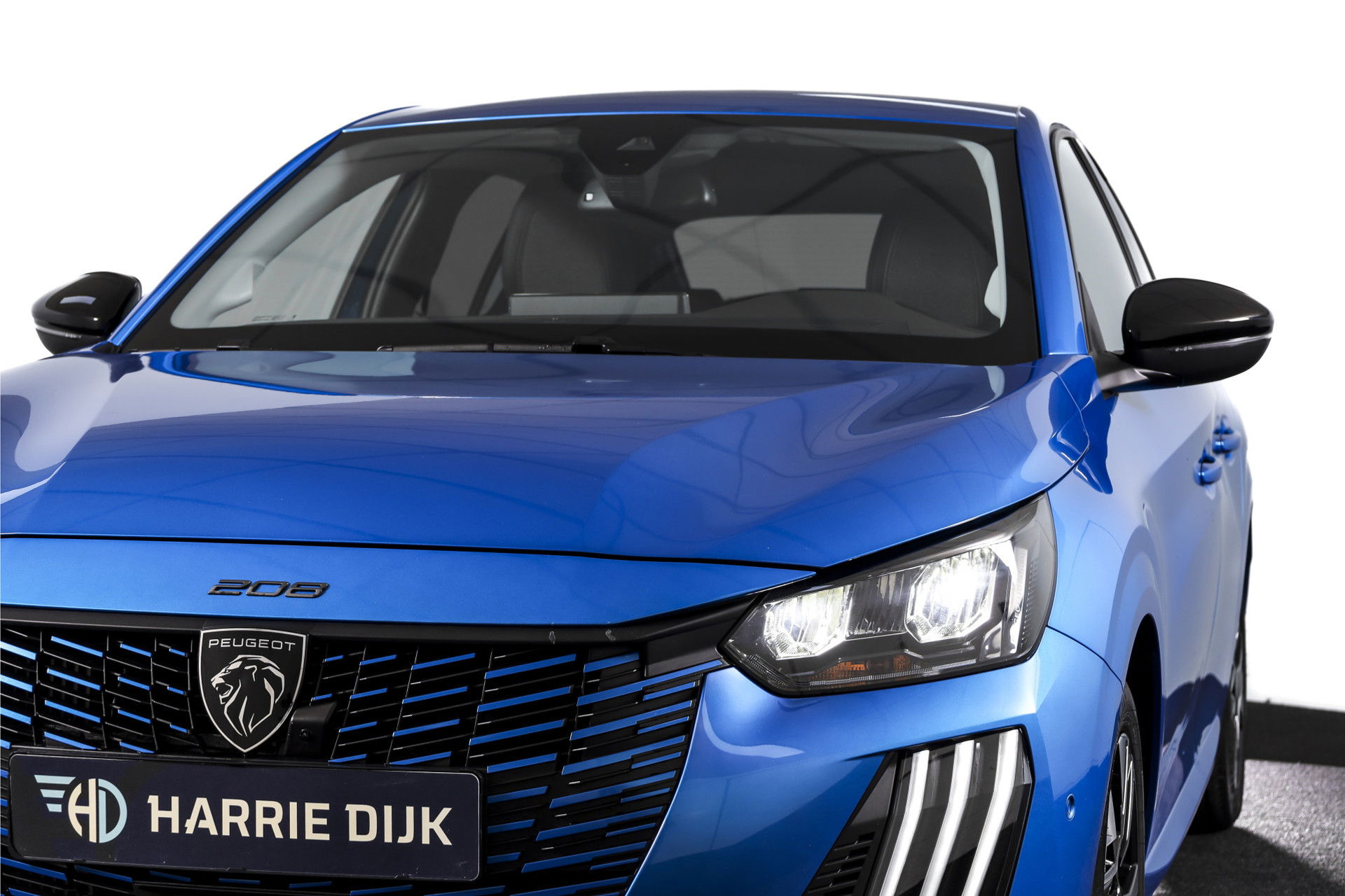 Peugeot - 208