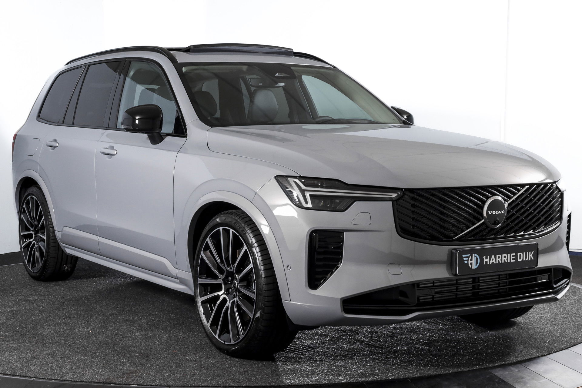 Volvo - XC90