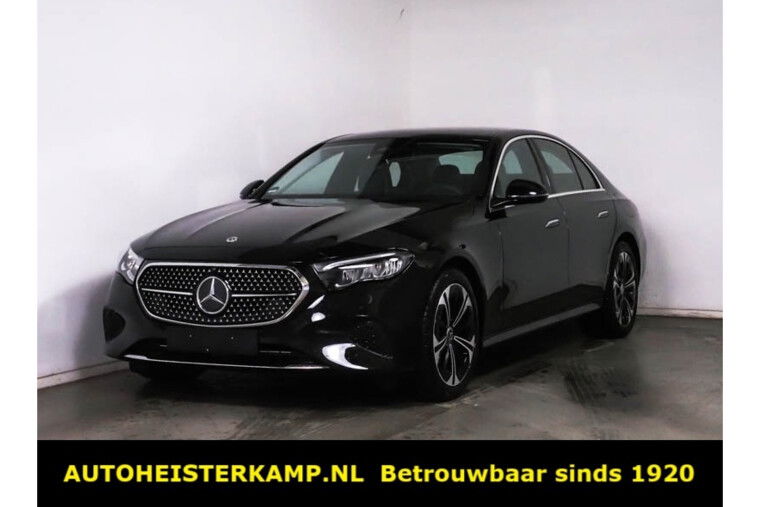 Mercedes-Benz E-Klasse 300 de Avantgarde Plug-In Diesel Distronic LED Camera Stoelverwarming 19 Inch
