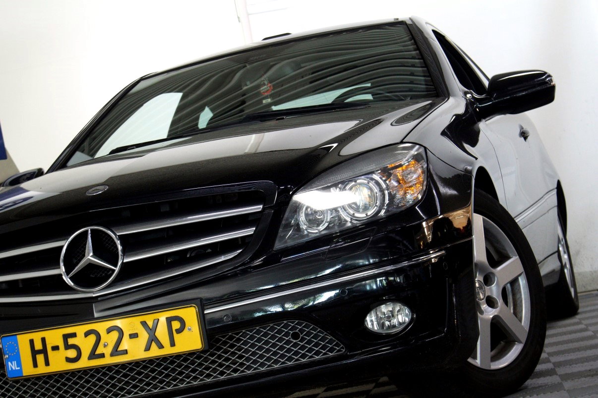 Mercedes-Benz 180 K. AUT XENON LEDER PANO BLEUT PDC '09 - foto 22