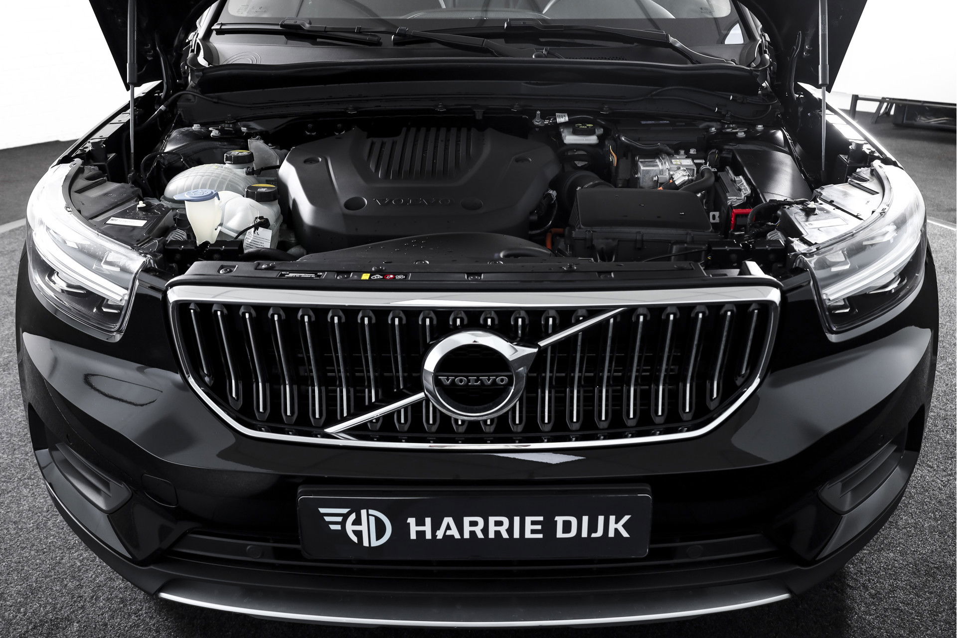 Volvo - XC40