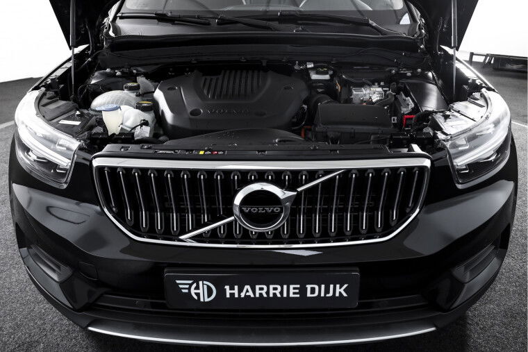 Volvo - XC40