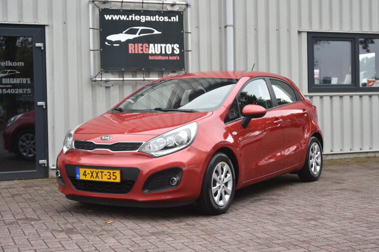 Foto van Kia Rio 1.2 CVVT BusinessLine. Afneembare trekhaak, Airco, Cruise!!