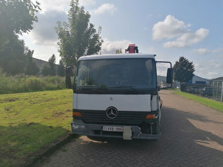 Foto van Mercedes-Benz 815