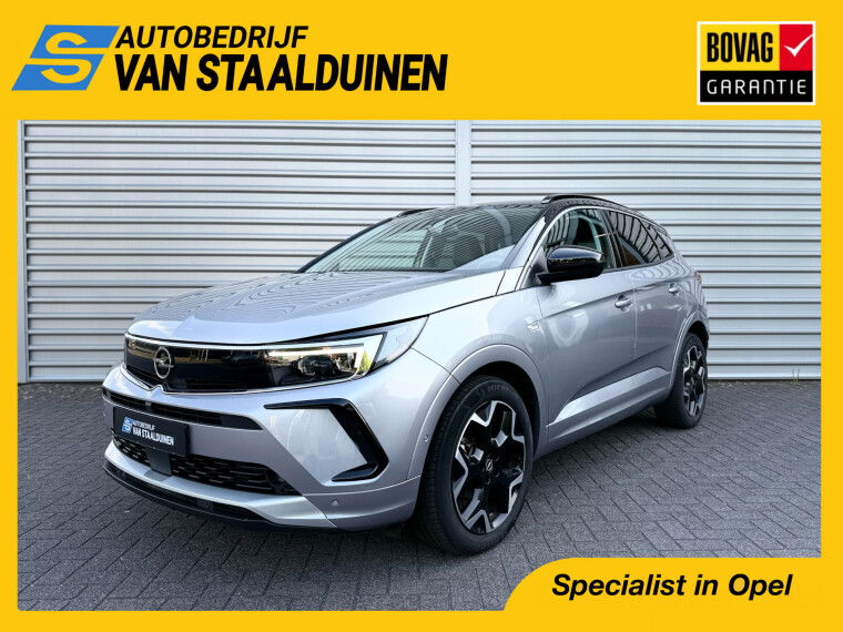 Foto van Opel Grandland 1.2 Turbo Ultimate automaat