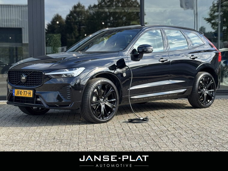 Foto van Volvo XC60 2.0 T6 Plug-in AWD Plus Black Edition
