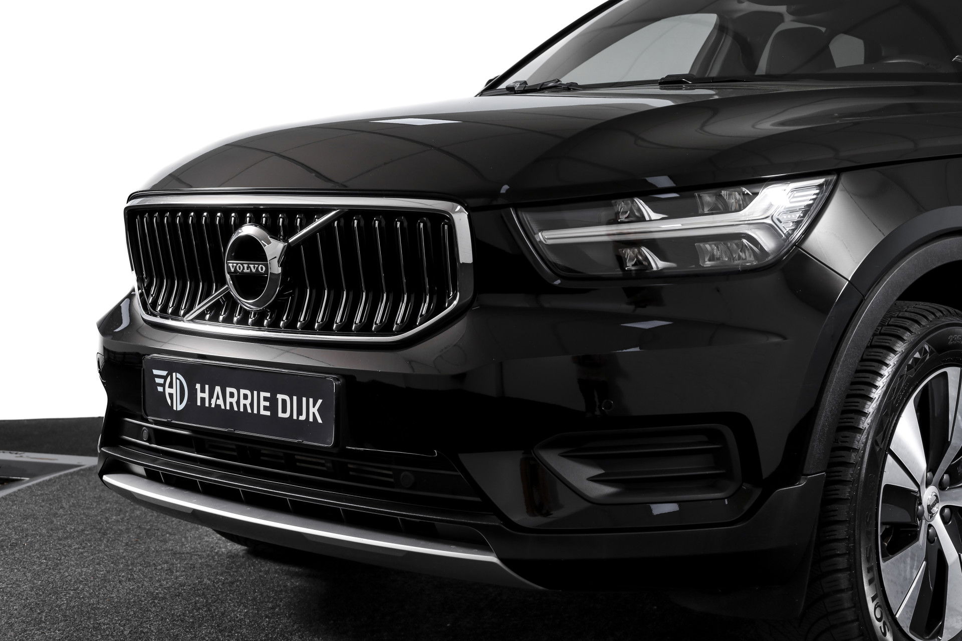 Volvo - XC40