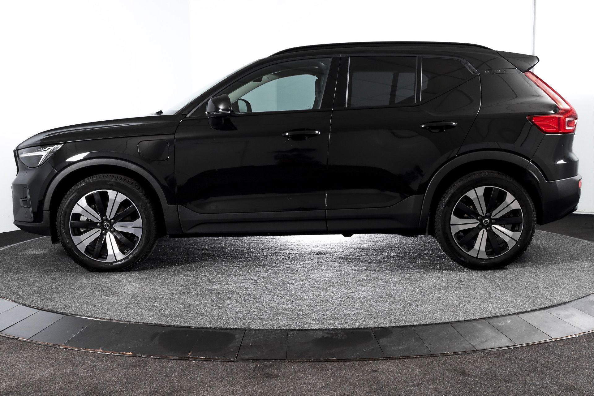 Volvo - XC40