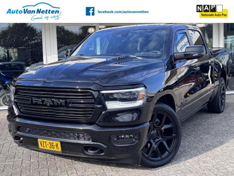 Foto van Dodge Ram 1500 4X4 5.7 V8 4x4 Crew Cab Laramie Sport Night Edition,Head Up,Digital Dash