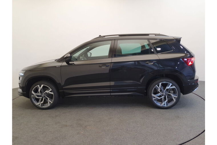 Škoda Karoq 1.5 TSI 150pk DSG/AUT Sportline Wegklapbare trekhaak, Panoramadak, 19'' velgen