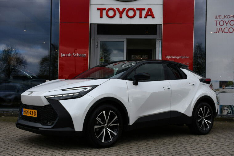 Foto van Toyota C-HR 1.8 Hybrid 140 First Edition Automaat 140Pk