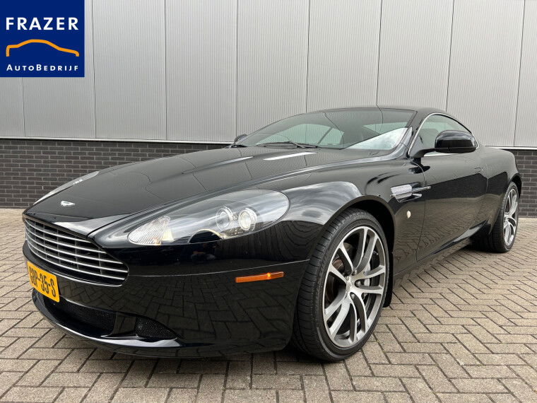 Foto van Aston Martin DB9 5.9 V12