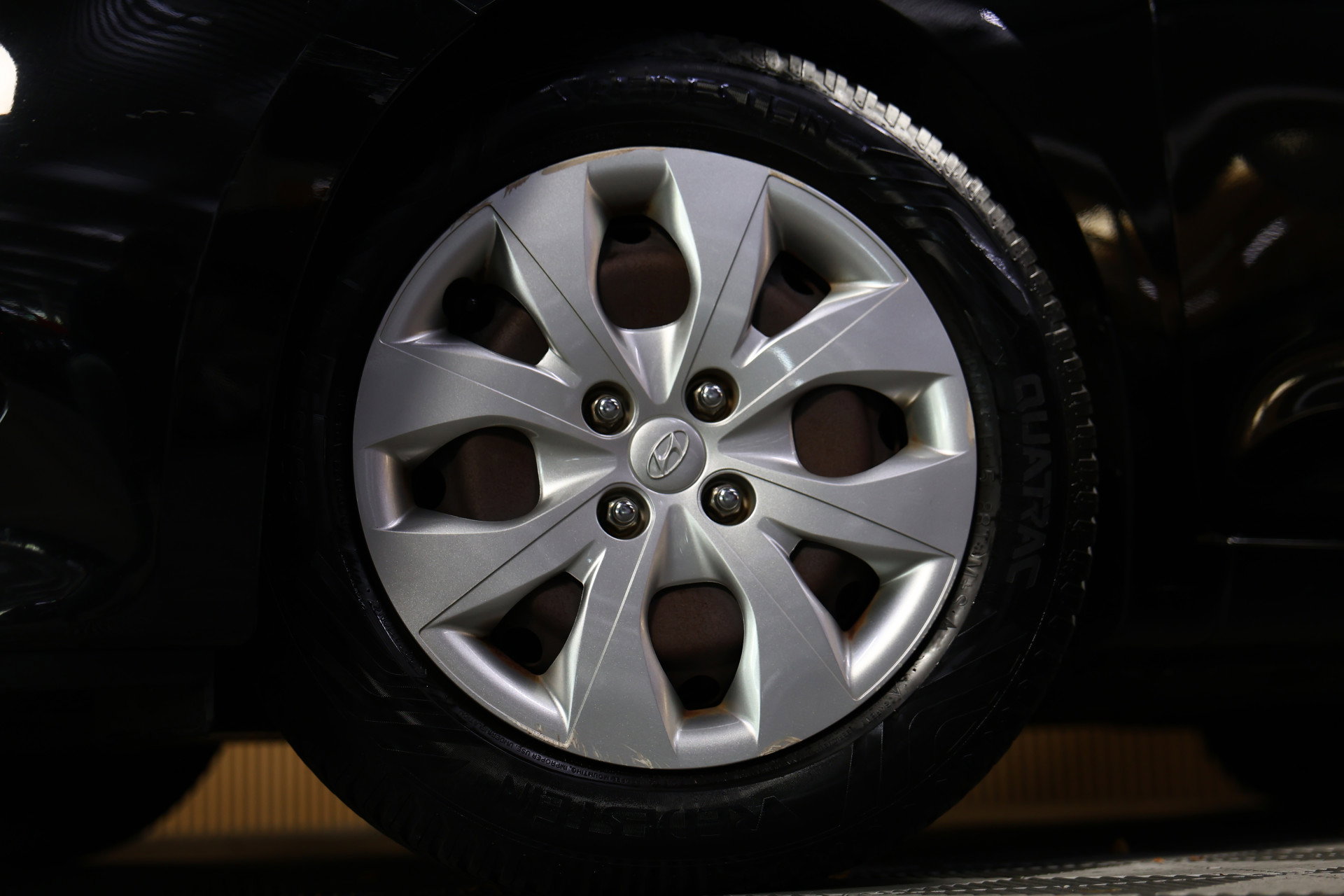 Hyundai 1.2 HP i-Motion Comfort CRUISE CLIMA BT THAAK '15 - foto 4