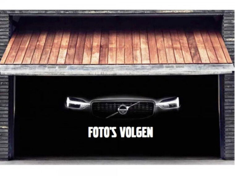 Foto van Volvo XC60 T6 350PK Plug-in hybrid AWD Plus Black Edition
