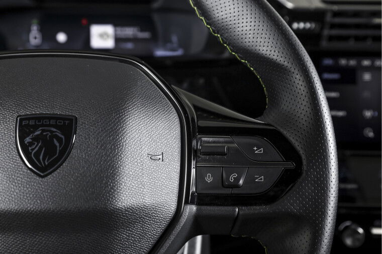 Peugeot - 308