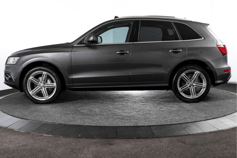 Audi - Q5