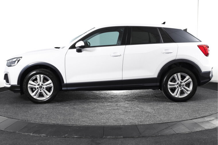 Audi - Q2