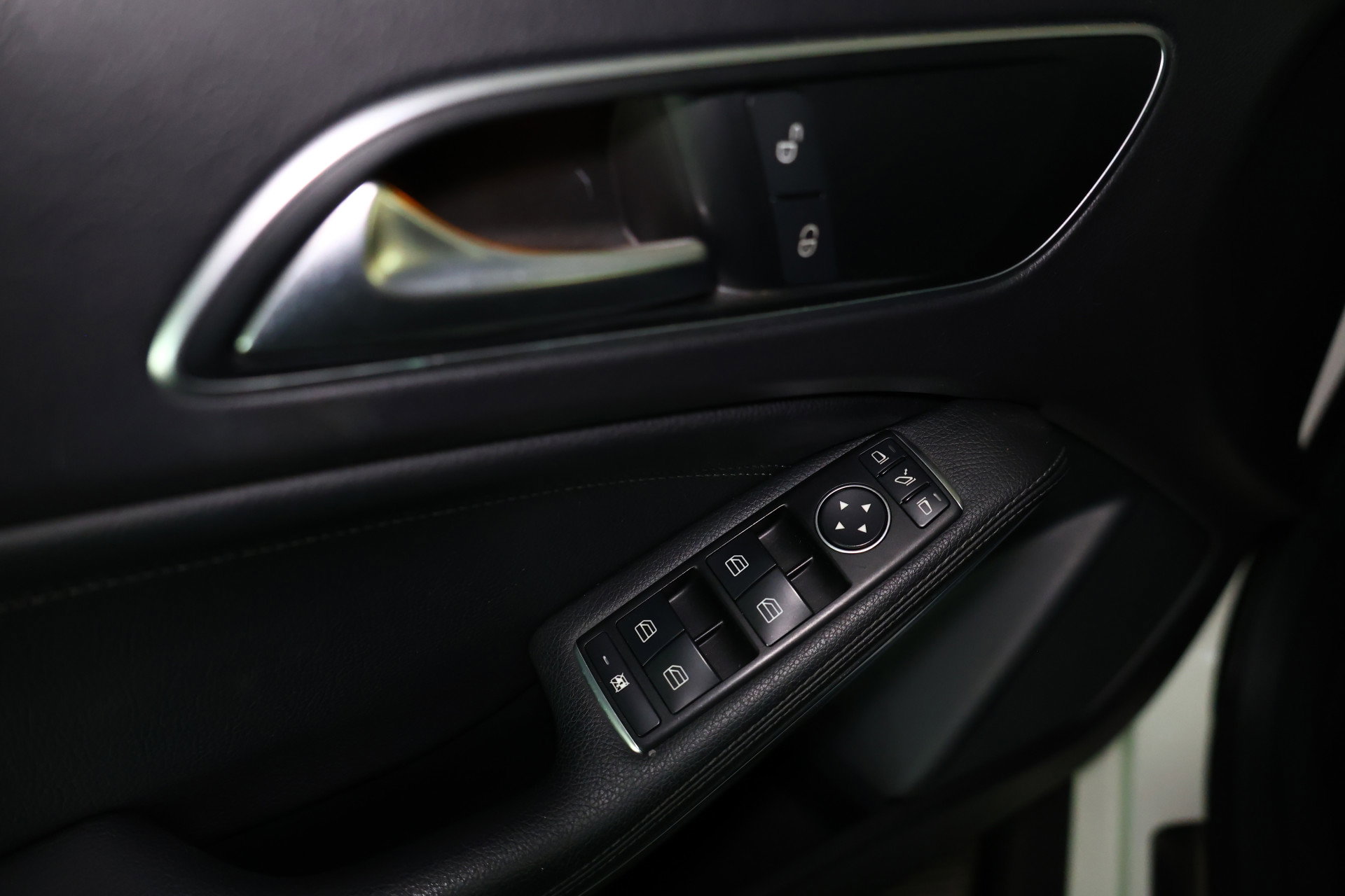 Mercedes-Benz 200 AMG Prestige PANODAK NAVI CLIMA CRUISE BT KEYLESS `14 - foto 13