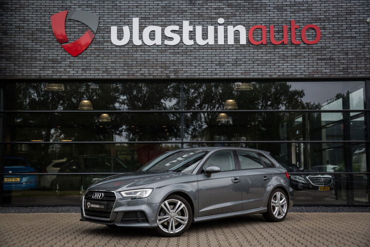 Foto van Audi A3 Sportback 40 TFSI quattro S-Line