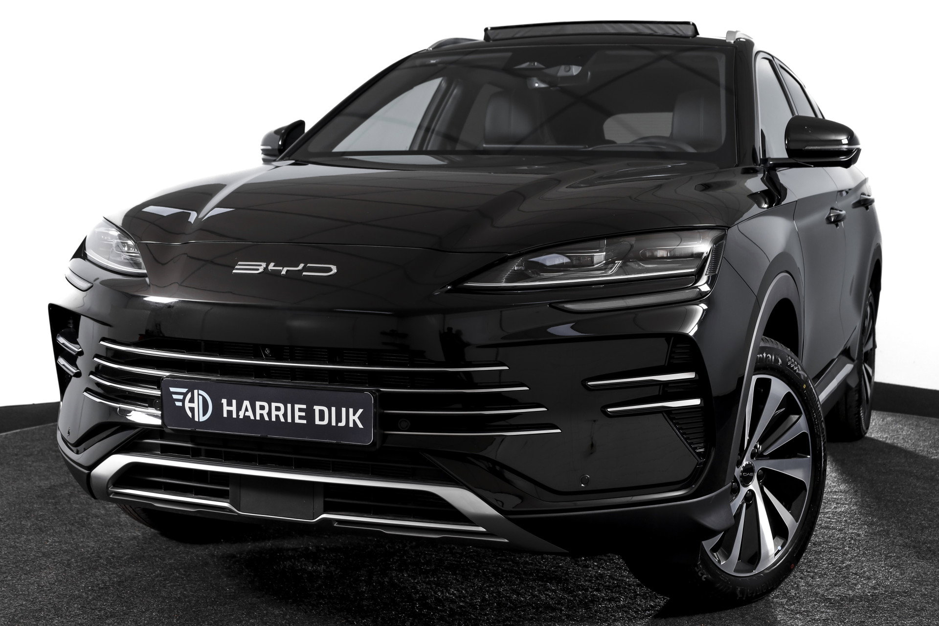 BYD - SEAL U