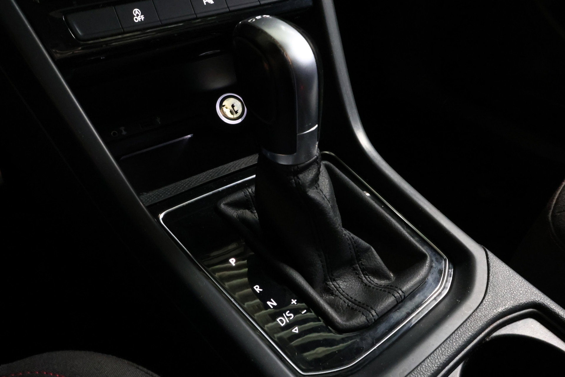 Volkswagen 1.4 TSI Highline Automaat Panodak Navigatie LED 2017 - foto 23