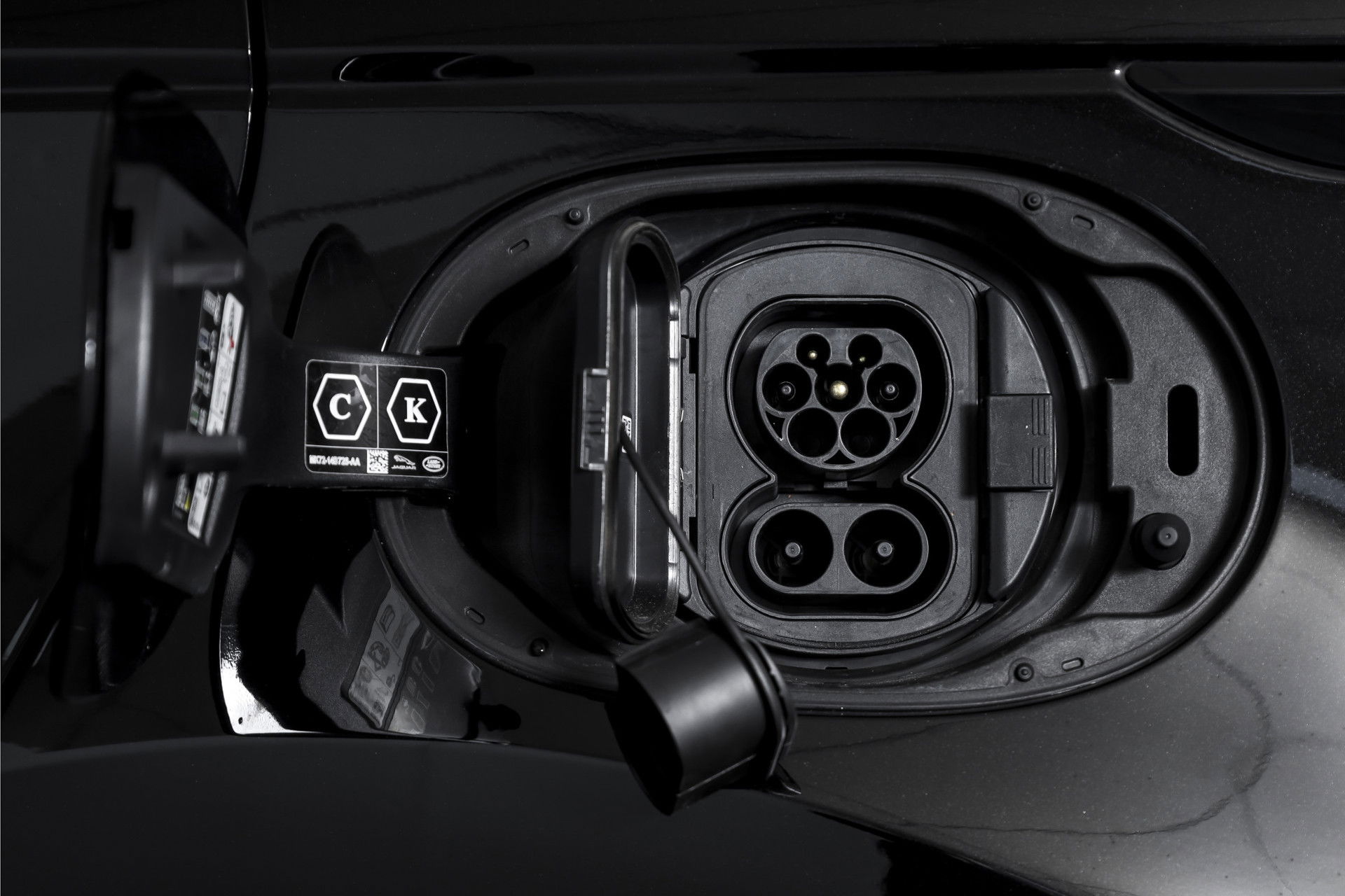 Land Rover - Range Rover Evoque