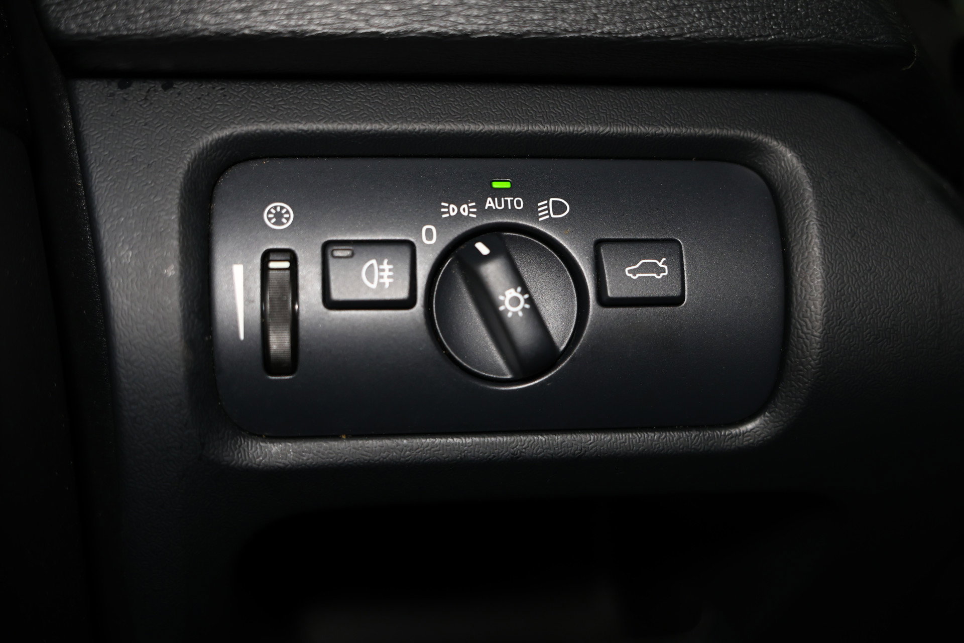 Volvo 2.0 T5 R-Design AVM NAVI CLIMA CRUISE PDC STOELVERWARMING "18 - foto 11