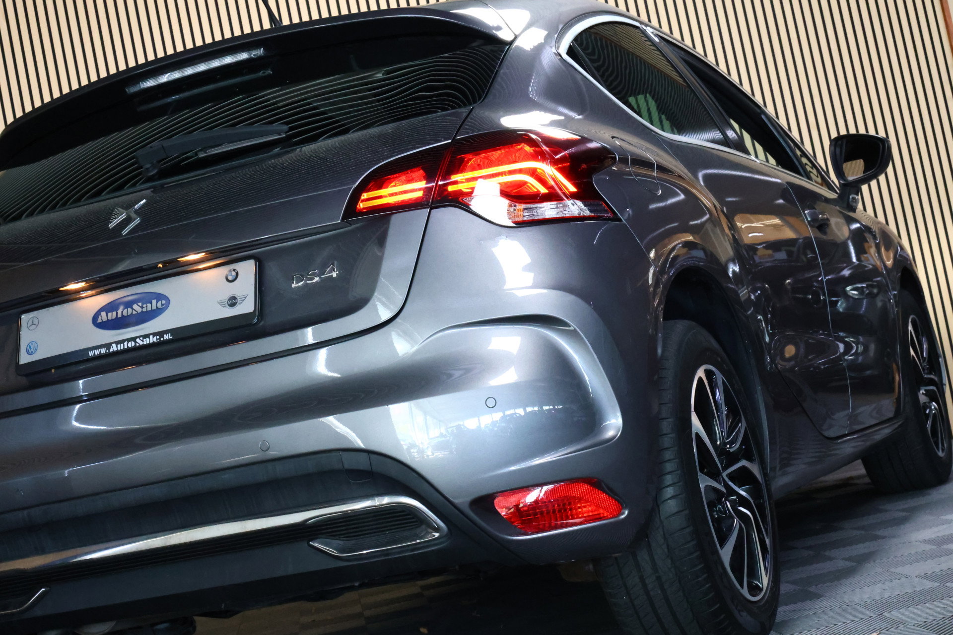 DS Crossback 1.2 PureTech Business AVM NAVI SLECHTS 27000KM CRUISE CLIMA PDC '16 - foto 5