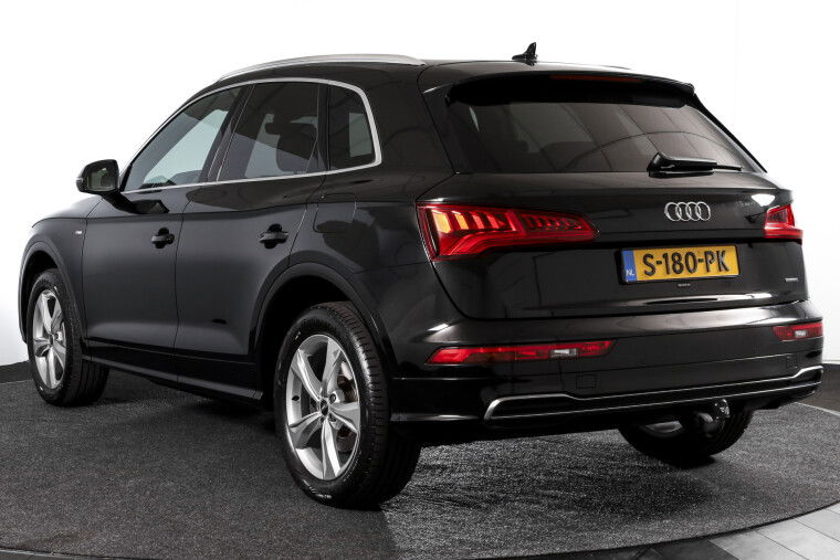 Audi - Q5