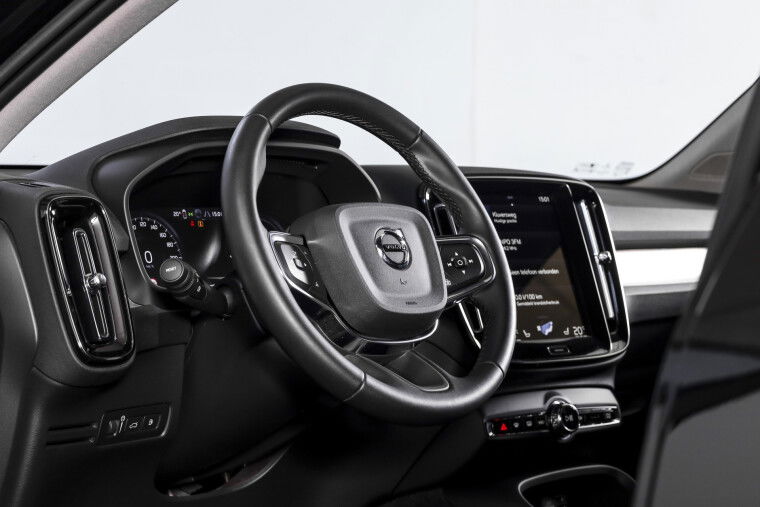 Volvo - XC40