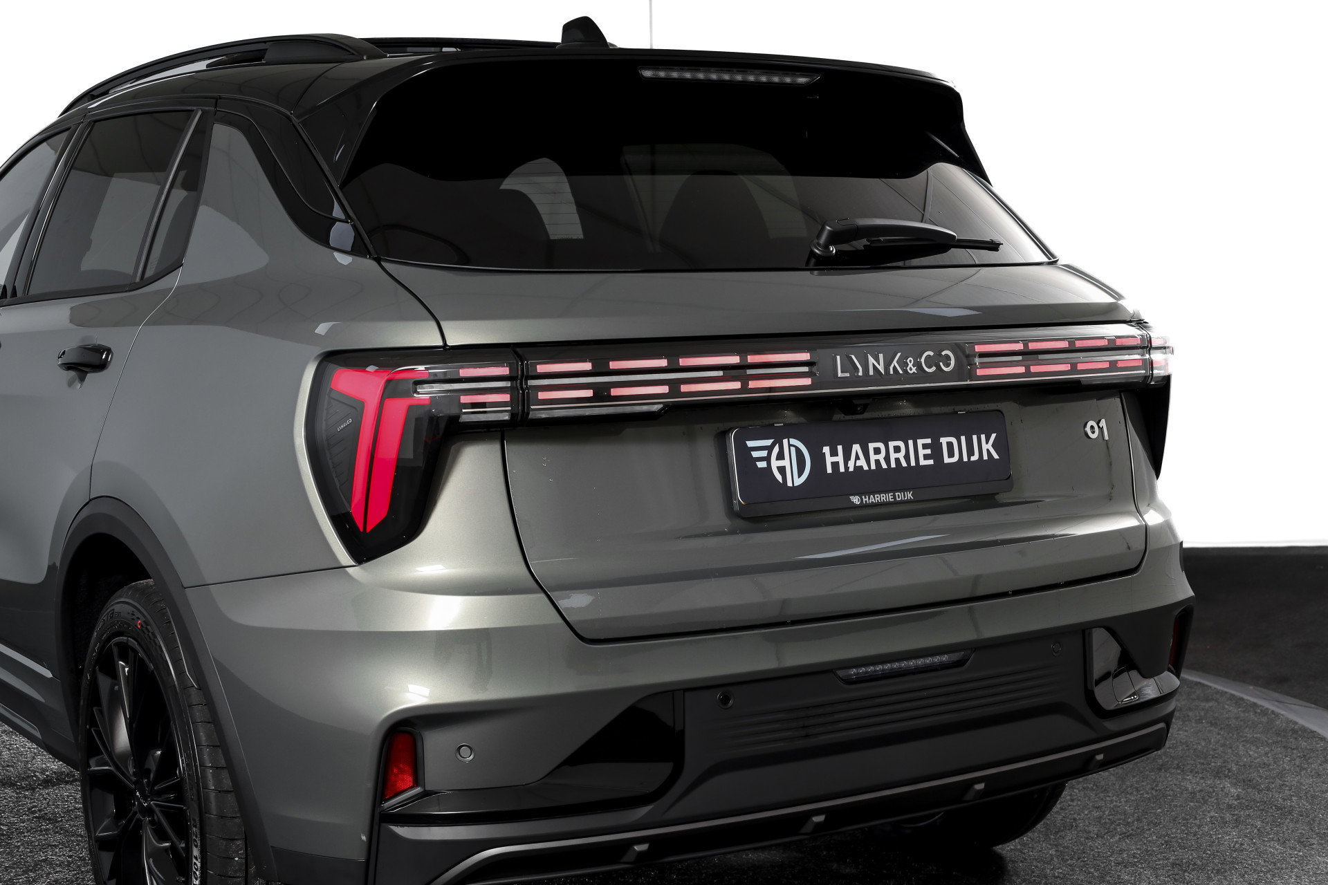 Lynk & Co - 01