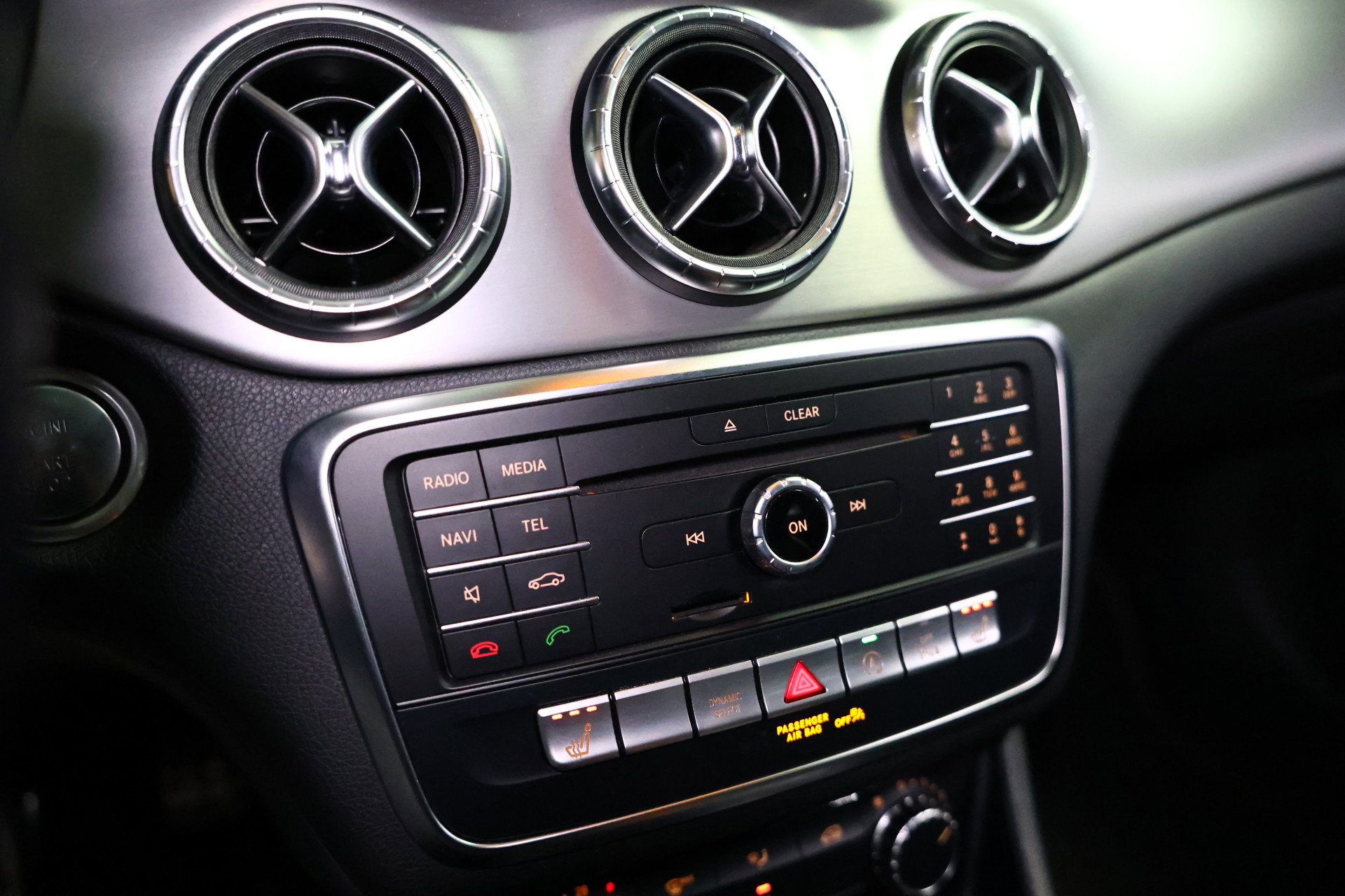 Mercedes-Benz 180 AMG Shooting Brake AUTOM AVM CAMERA PDC BT '19 - foto 24
