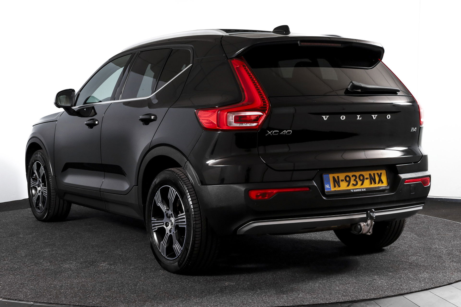 Volvo - XC40