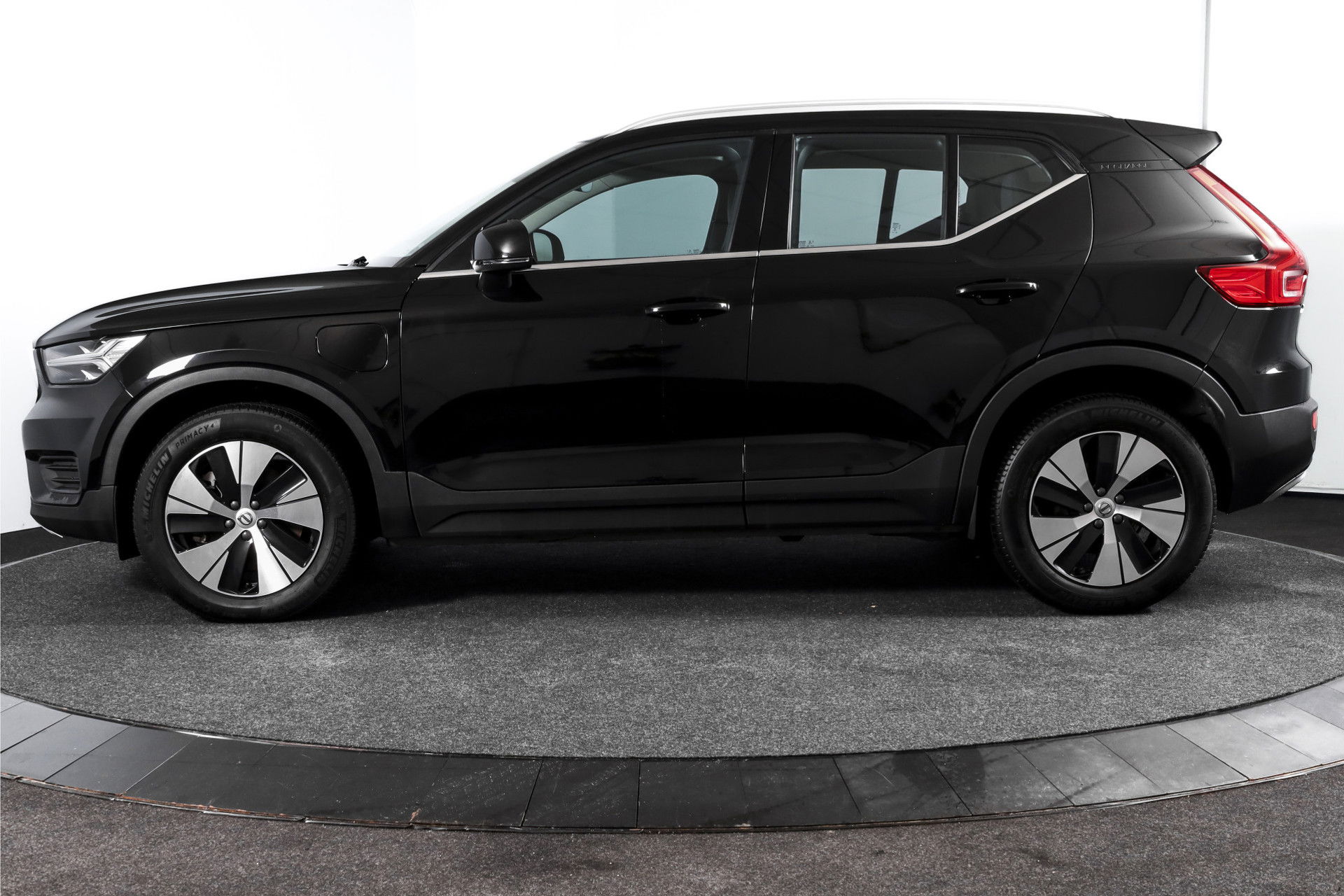 Volvo - XC40
