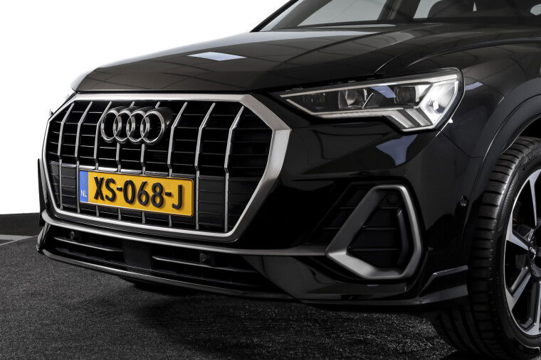 Audi - Q3