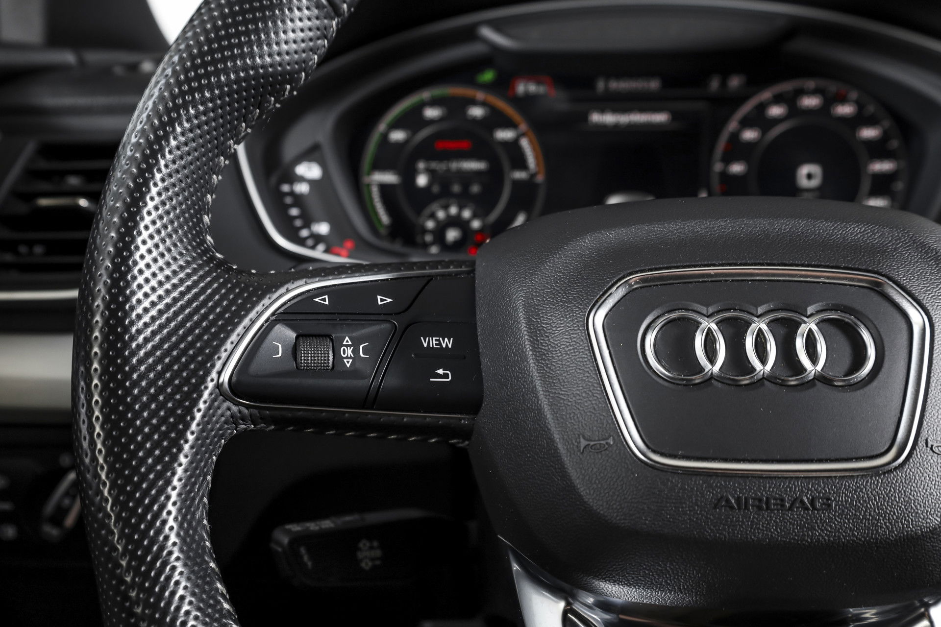 Audi - Q5