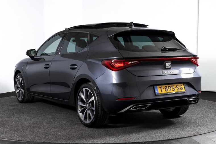 SEAT - Leon