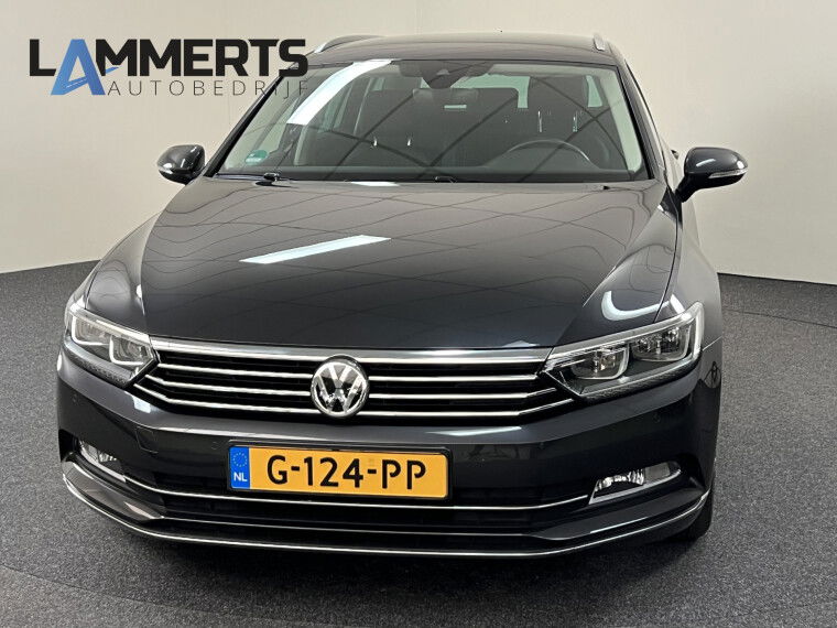 Foto van Volkswagen Passat Variant 1.5 TSI Highline Business R RIJKLAAR!