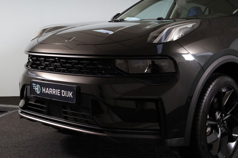 Lynk & Co - 01