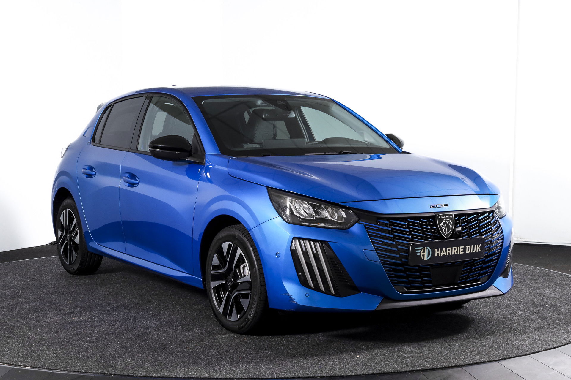 Peugeot - 208