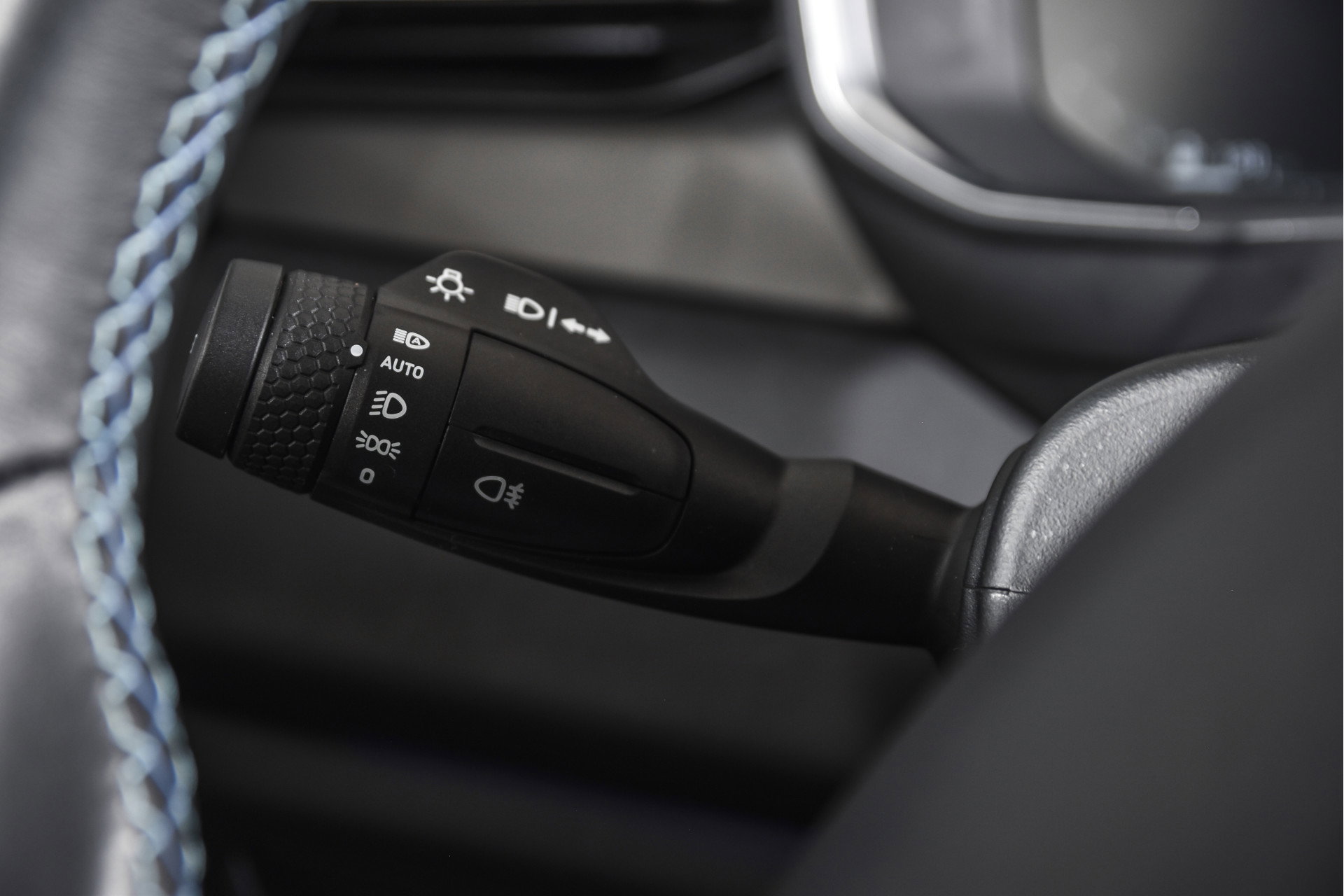 Lynk & Co - 01