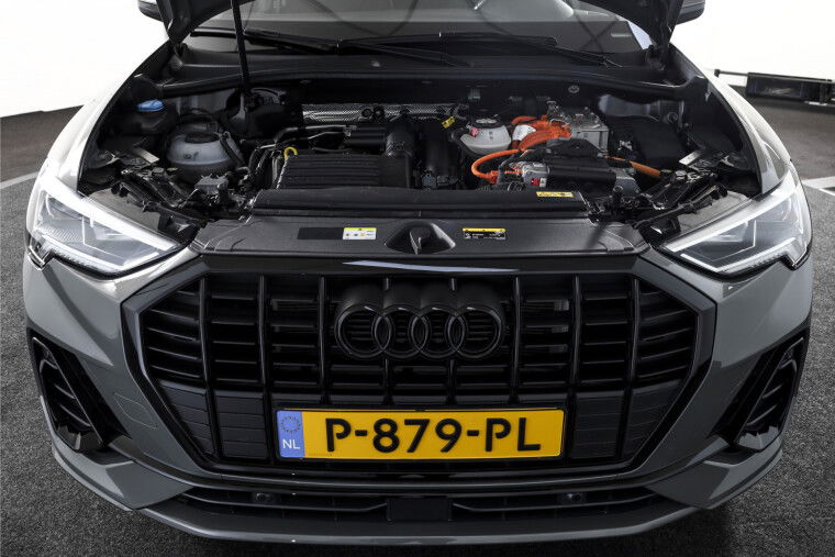 Audi - Q3