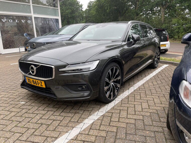 Foto van Volvo V60 2.0 T5 Momentum