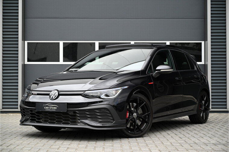 Foto van Volkswagen Golf 2.0 TSI GTI CLUBSPORT ***VERKOCHT** PANO / IQ LIGHT / HARMAN KARDON / CAMERA / DEALERONDERHOUDEN / 1E EIGENAAR