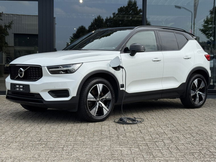 Foto van Volvo XC40 1.5 T5 Recharge R-Design