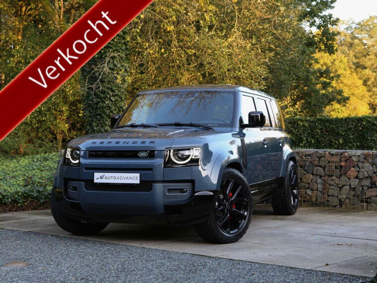Foto van Land Rover Defender 3.0 D300 110 S byAdvance Commercial / Grijs Kenteken