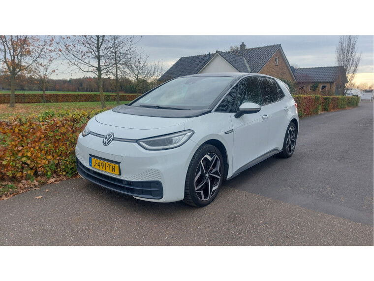 Foto van Volkswagen ID.3 First Plus 58 kWh
