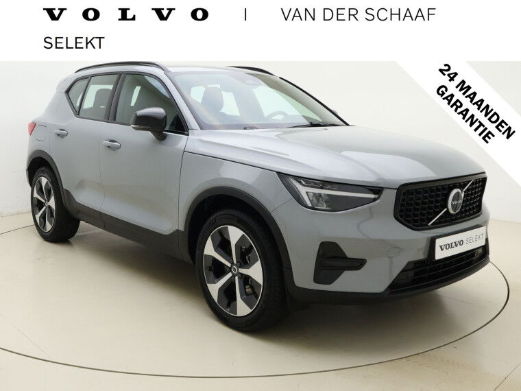 Foto van Volvo XC40 B4 211pk Plus Dark