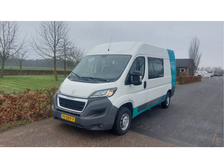 Foto van Peugeot Boxer 330 2.2 HDI L2H2 XR DC